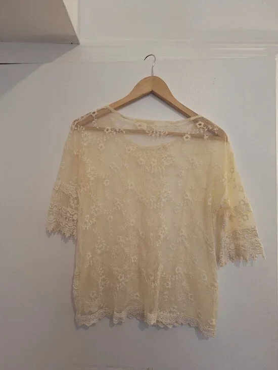 Sheer lace cream three quarter sleeve top size M - Picture 3 of 5